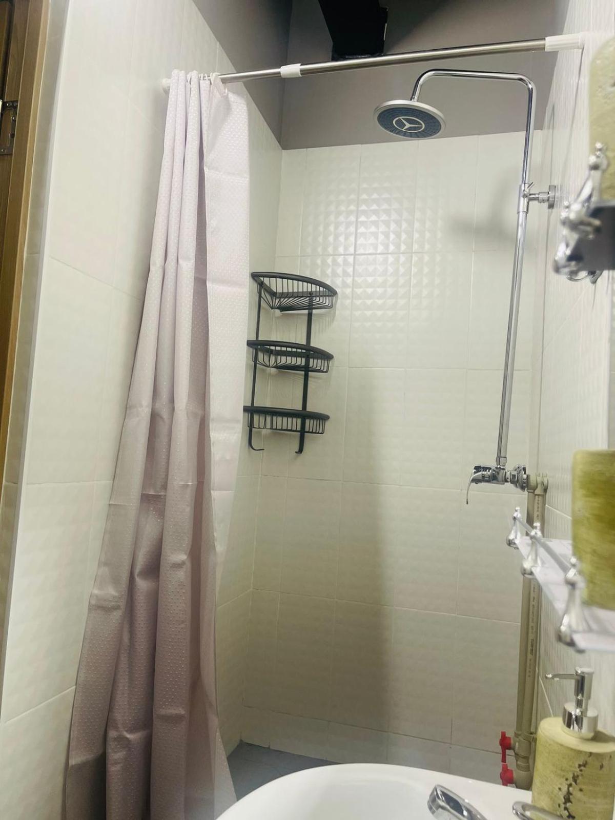 Hostel Kochevnik Capsule Hotel アルマトイ エクステリア 写真