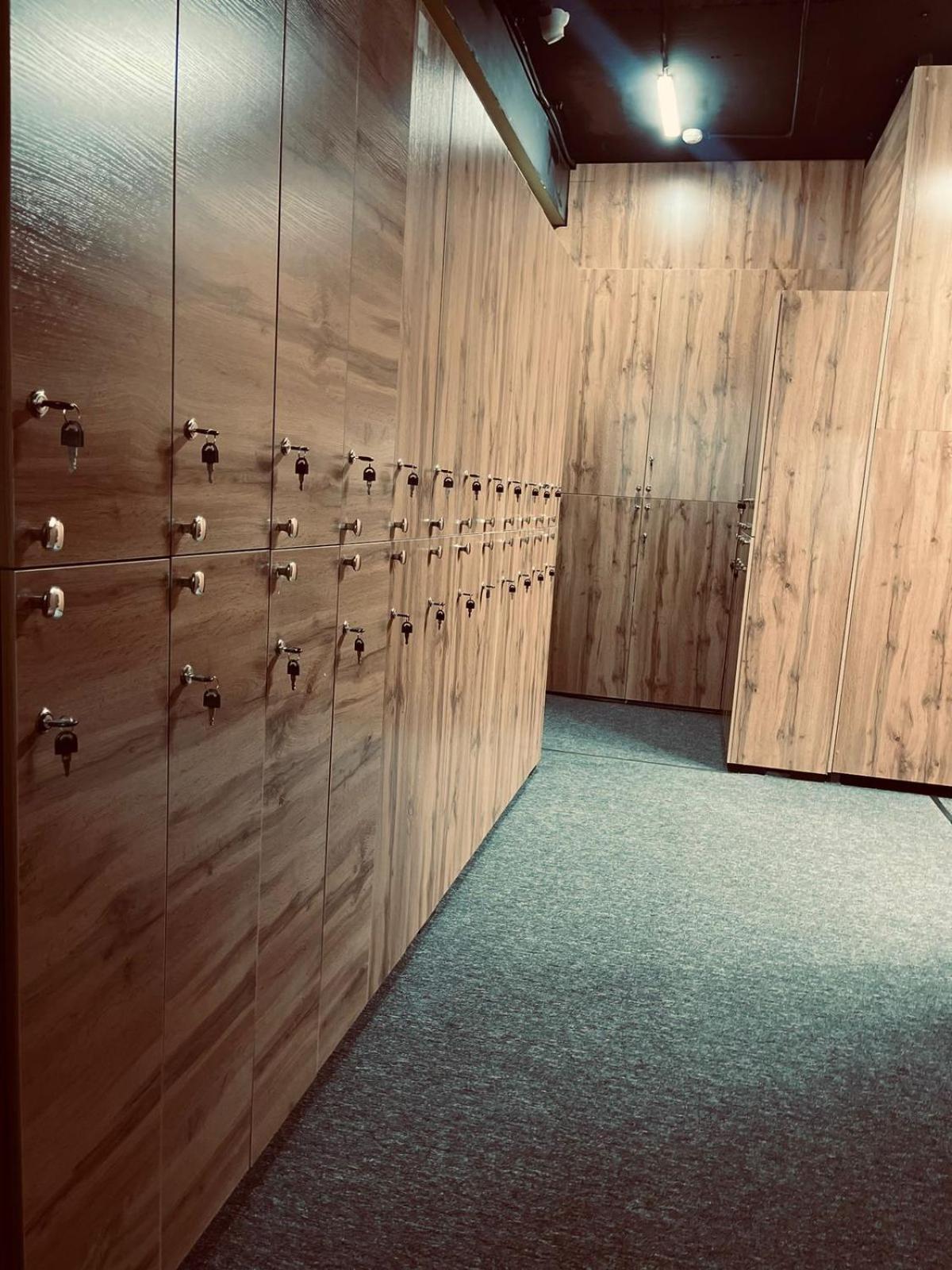 Hostel Kochevnik Capsule Hotel アルマトイ エクステリア 写真