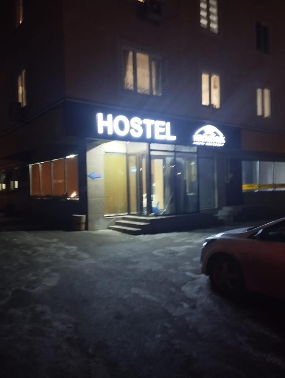 Hostel Kochevnik Capsule Hotel アルマトイ エクステリア 写真