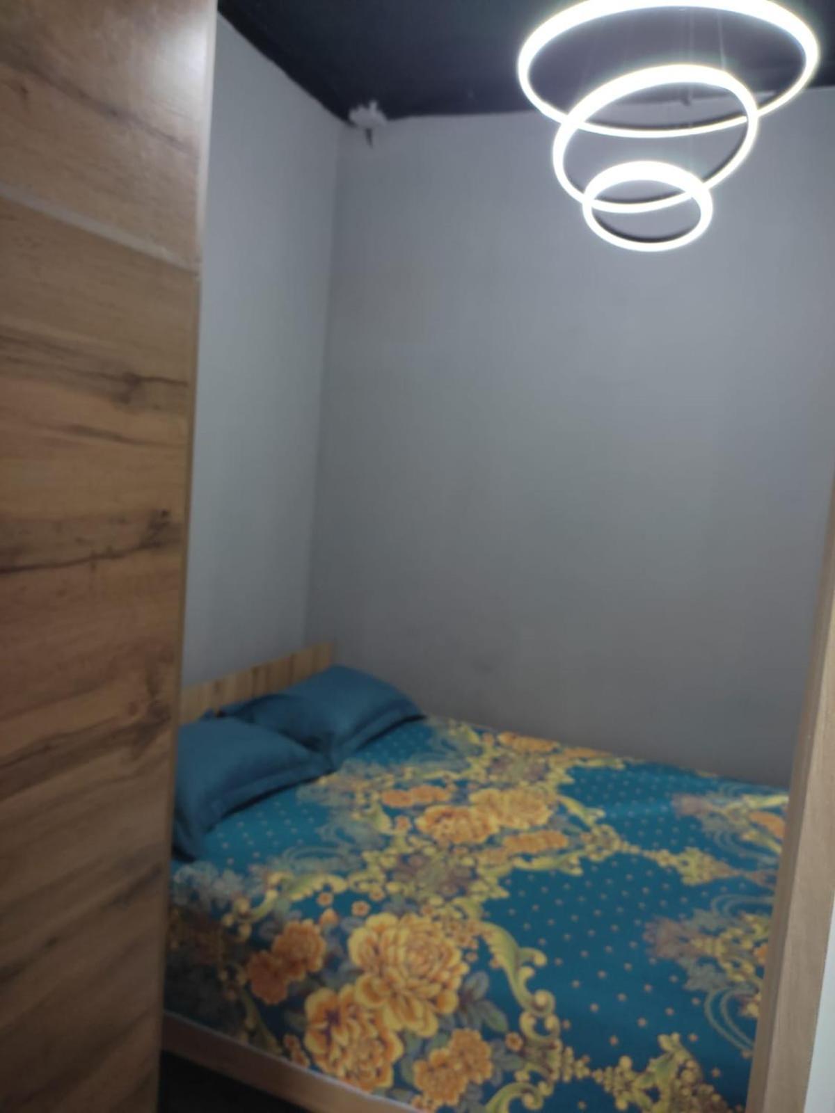 Hostel Kochevnik Capsule Hotel アルマトイ エクステリア 写真